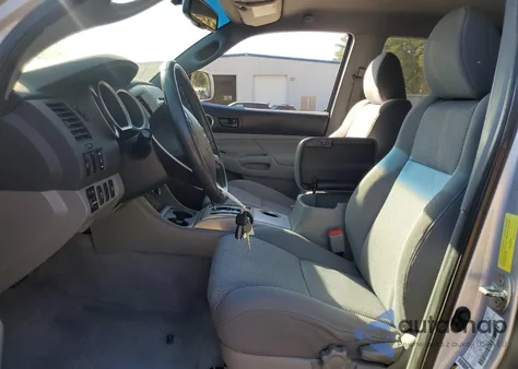 2010 Toyota Tacoma Double Cab z USA, uszkodzony, nr VIN 3TMLU4EN0AM048853